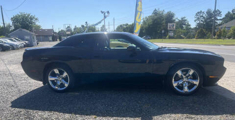 2013 Dodge Challenger SXT Plus