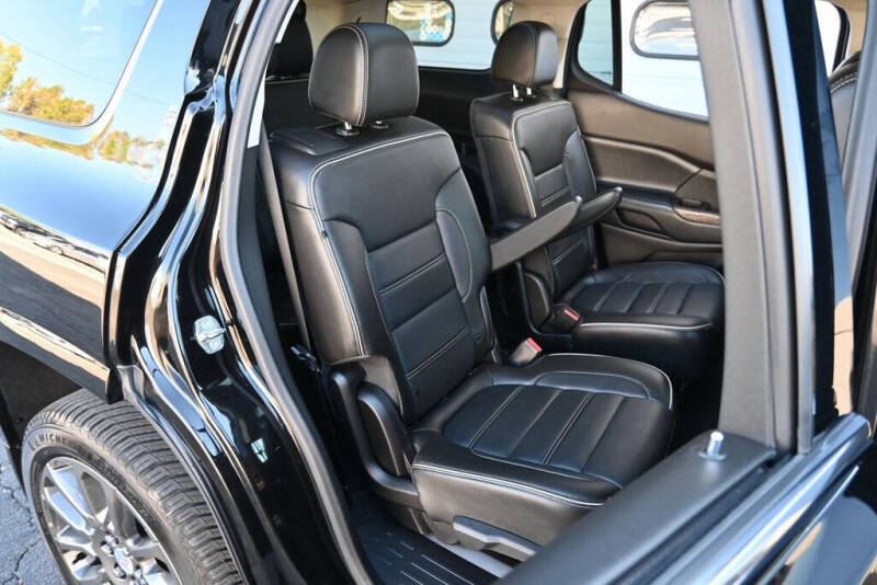 2020 GMC Acadia Denali