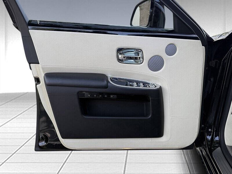 2016 Rolls-Royce Ghost 36