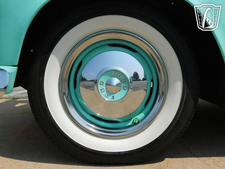 1955 Ford Thunderbird