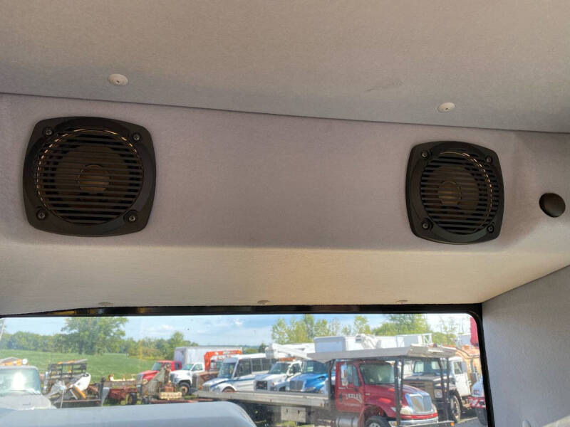 2022 Komatsu PC130LC-11