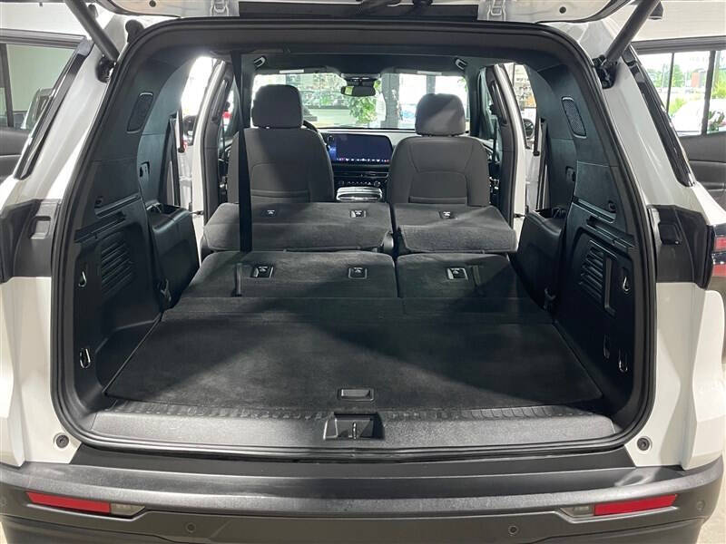 2024 Chevrolet Traverse LS