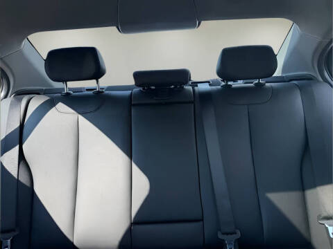 2017 BMW 3 Series 320i xDrive