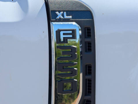 2025 Ford F-350 Super Duty XL