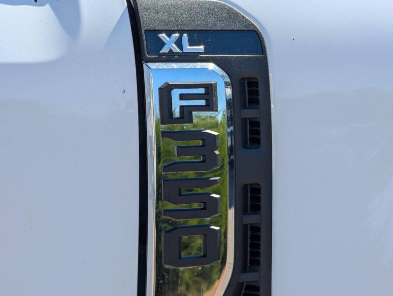 2025 Ford F-350 Super Duty XL