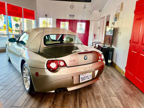 2005 BMW Z4 2.5i
