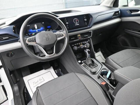 2024 Volkswagen Taos SE 4Motion