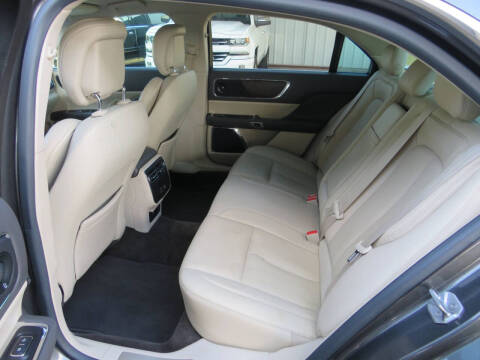 2017 Lincoln Continental Select