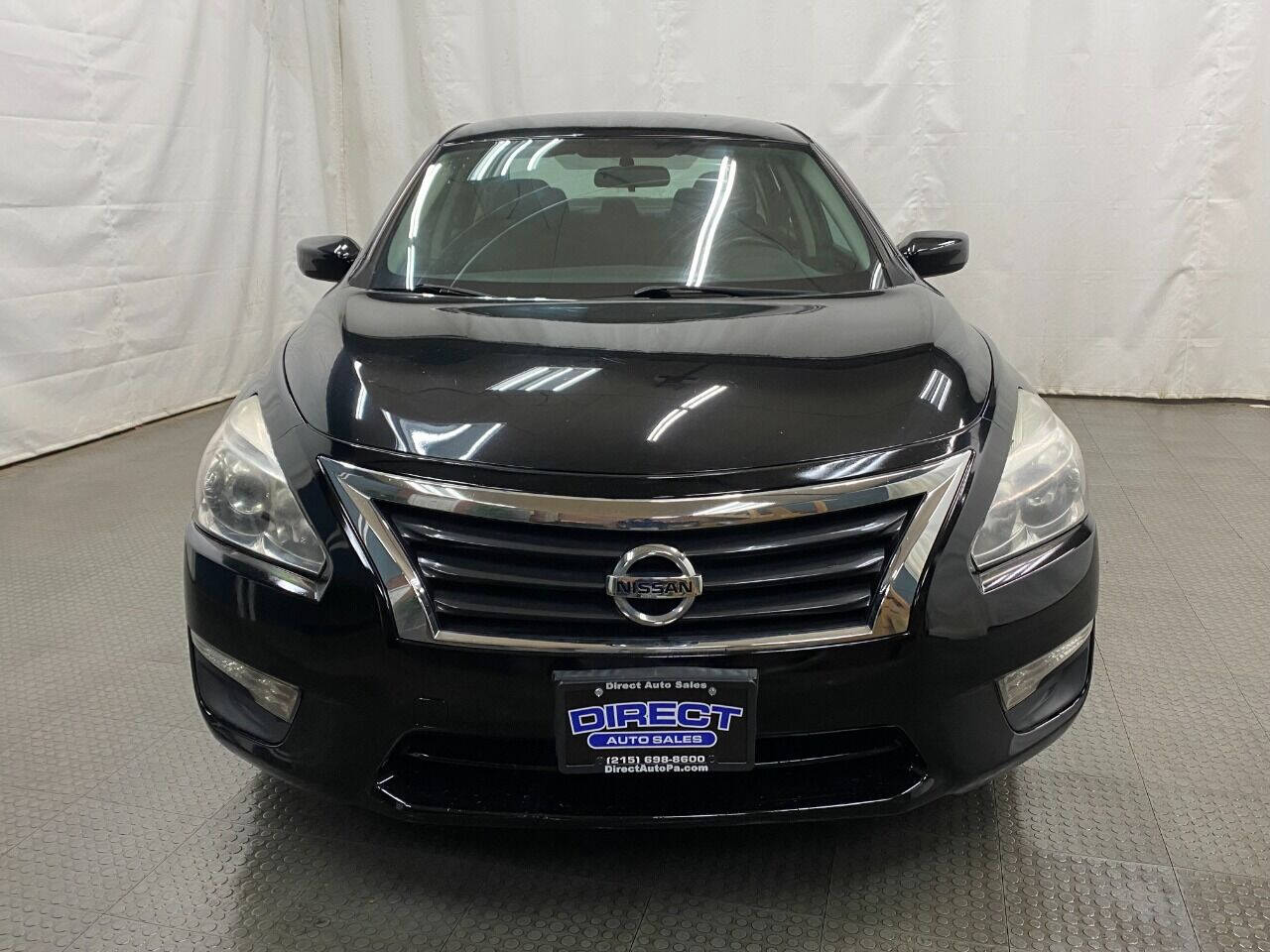 2015 Nissan Altima 2.5 SV 4dr Sedan - Black exterior view 3