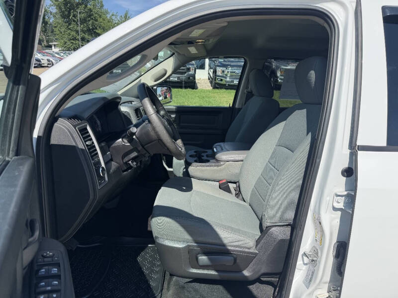 2017 RAM 1500 Express