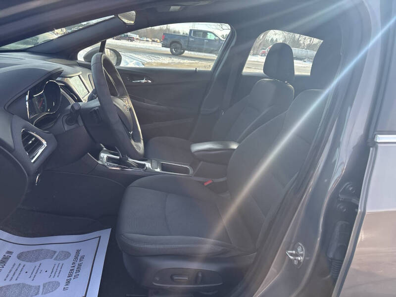 2017 Chevrolet Cruze LT Auto