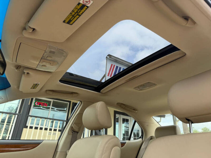 2005 Lexus ES 330