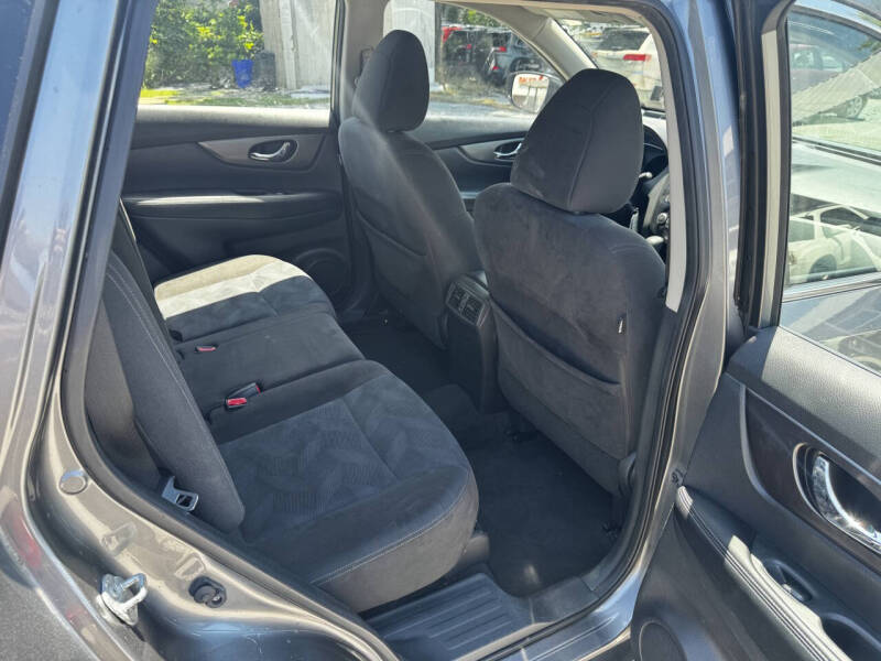 2015 Nissan Rogue S