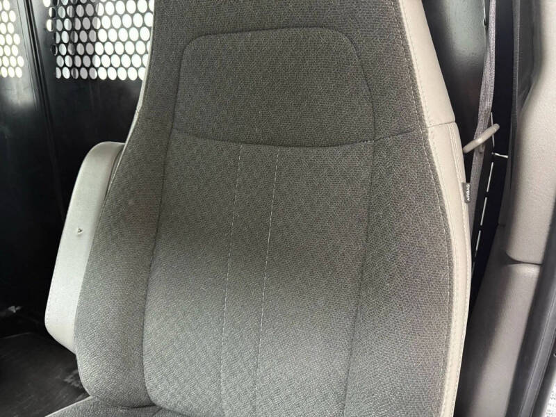 2021 Chevrolet Express 2500