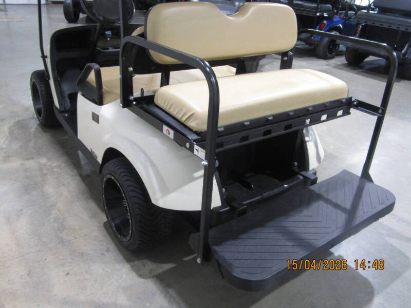 2001 E-Z-GO TXT