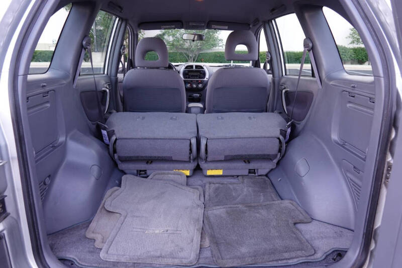 2003 Toyota RAV4