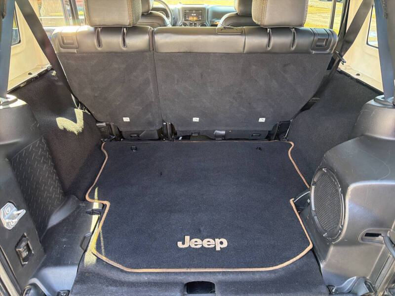 2014 Jeep Wrangler Unlimited Dragon