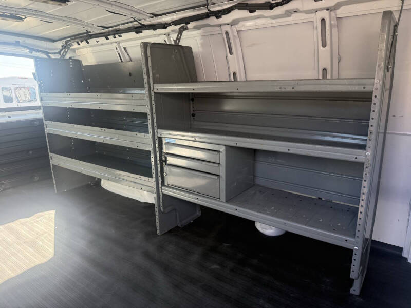 2021 Chevrolet Express 2500