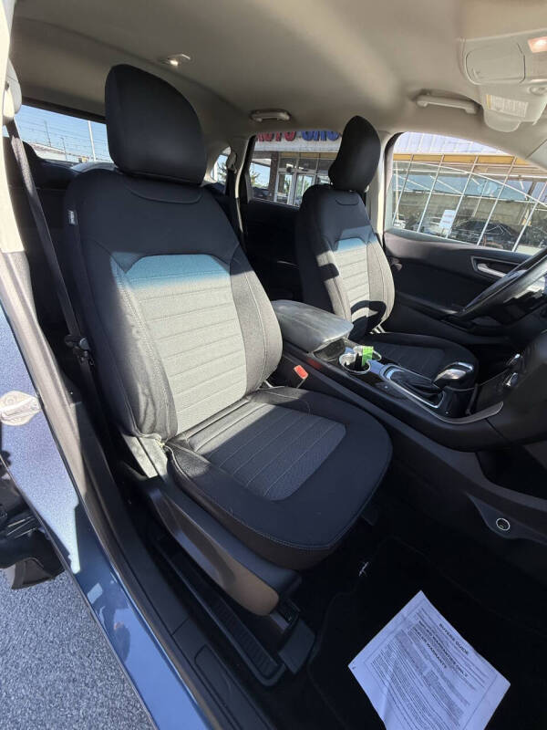 2018 Ford Edge SE