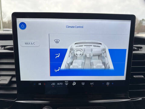 2023 Ford Transit 350 XLT