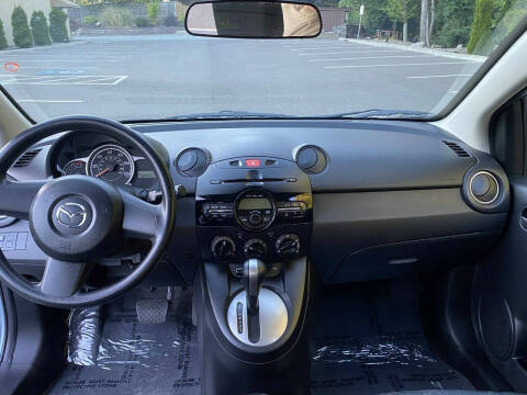 2013 Mazda MAZDA2 Sport