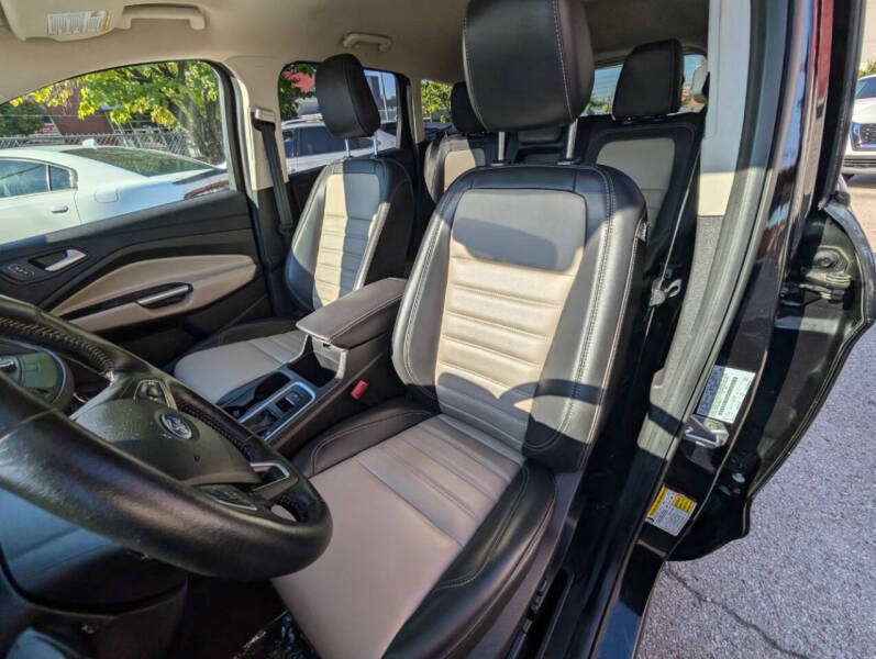 2019 Ford Escape SEL