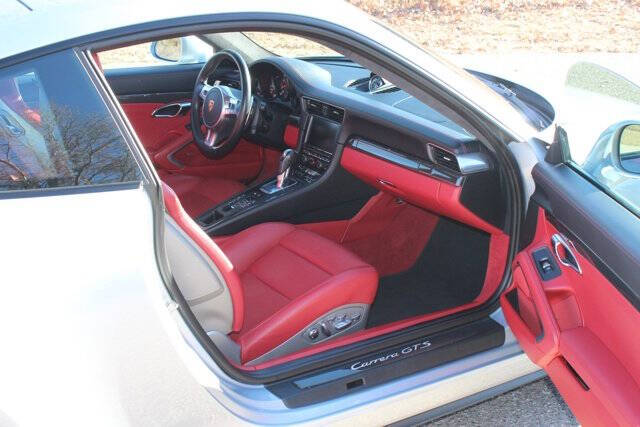 2016 Porsche 911 Carrera GTS