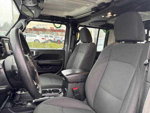 2020 Jeep Gladiator Sport