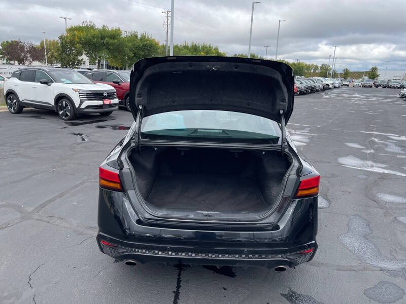 2023 Nissan Altima 2.5 SR