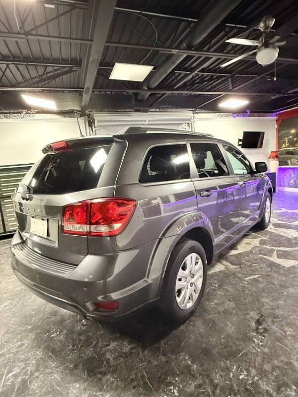 2019 Dodge Journey SE