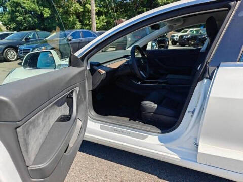 2019 Tesla Model 3 Mid Range