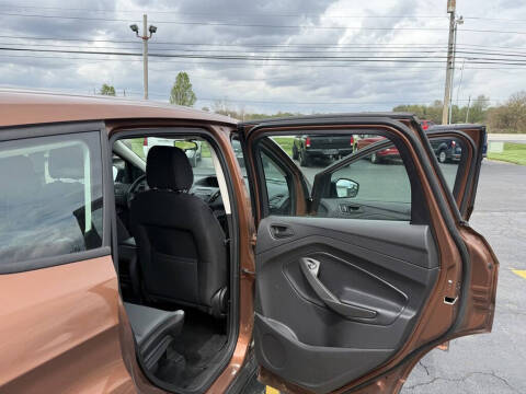 2017 Ford Escape S