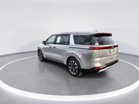 2024 Kia Carnival EX