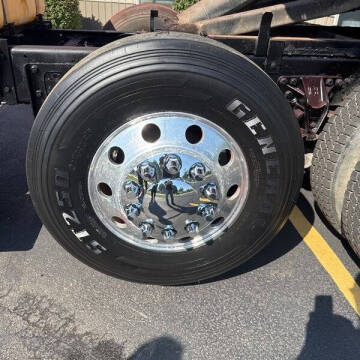 2008 Kenworth T300 asphalt patch truck