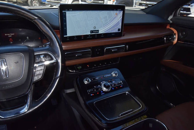 2021 Lincoln Nautilus Reserve