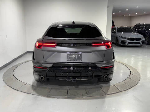 2023 Lamborghini Urus S