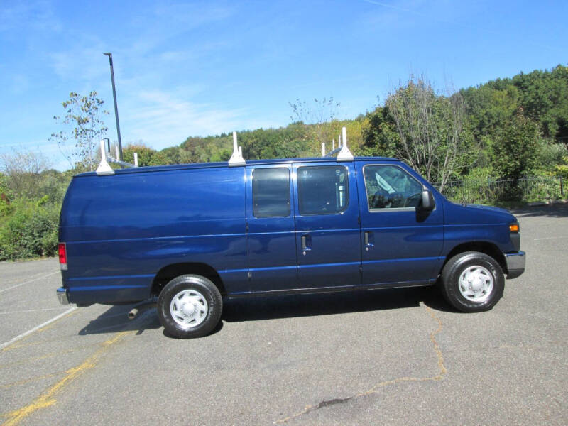 2014 Ford E-Series E-350 SD