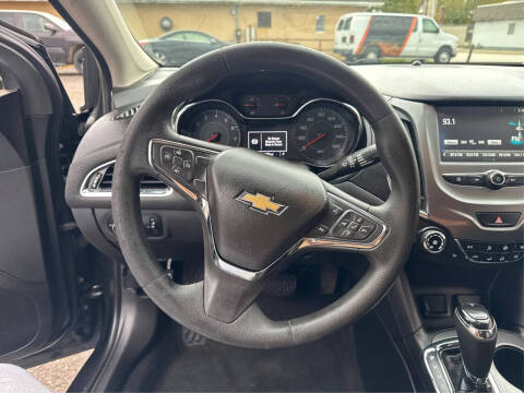 2017 Chevrolet Cruze LT Auto