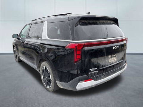 2025 Kia Carnival EX