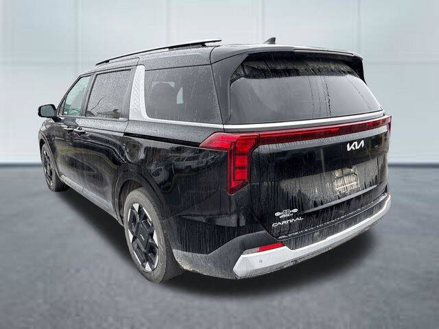 2025 Kia Carnival EX