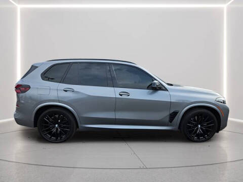 2024 BMW X5 M60i