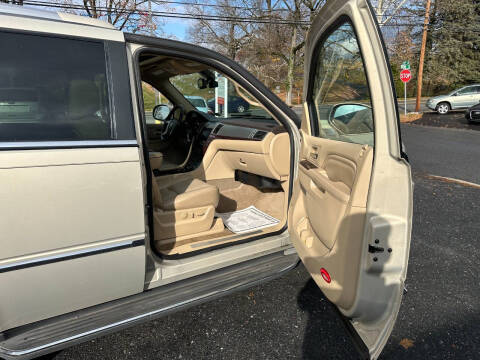 2012 Cadillac Escalade Luxury