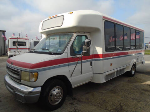 2001 Ford E-Series for sale at TEXAS HOBBY AUTO SALES in Houston TX