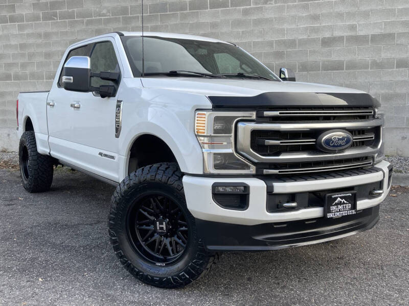 2022 Ford F-350 Super Duty Platinum's photo