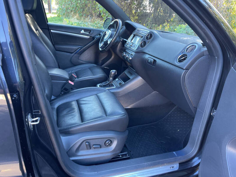 2015 Volkswagen Tiguan R-Line