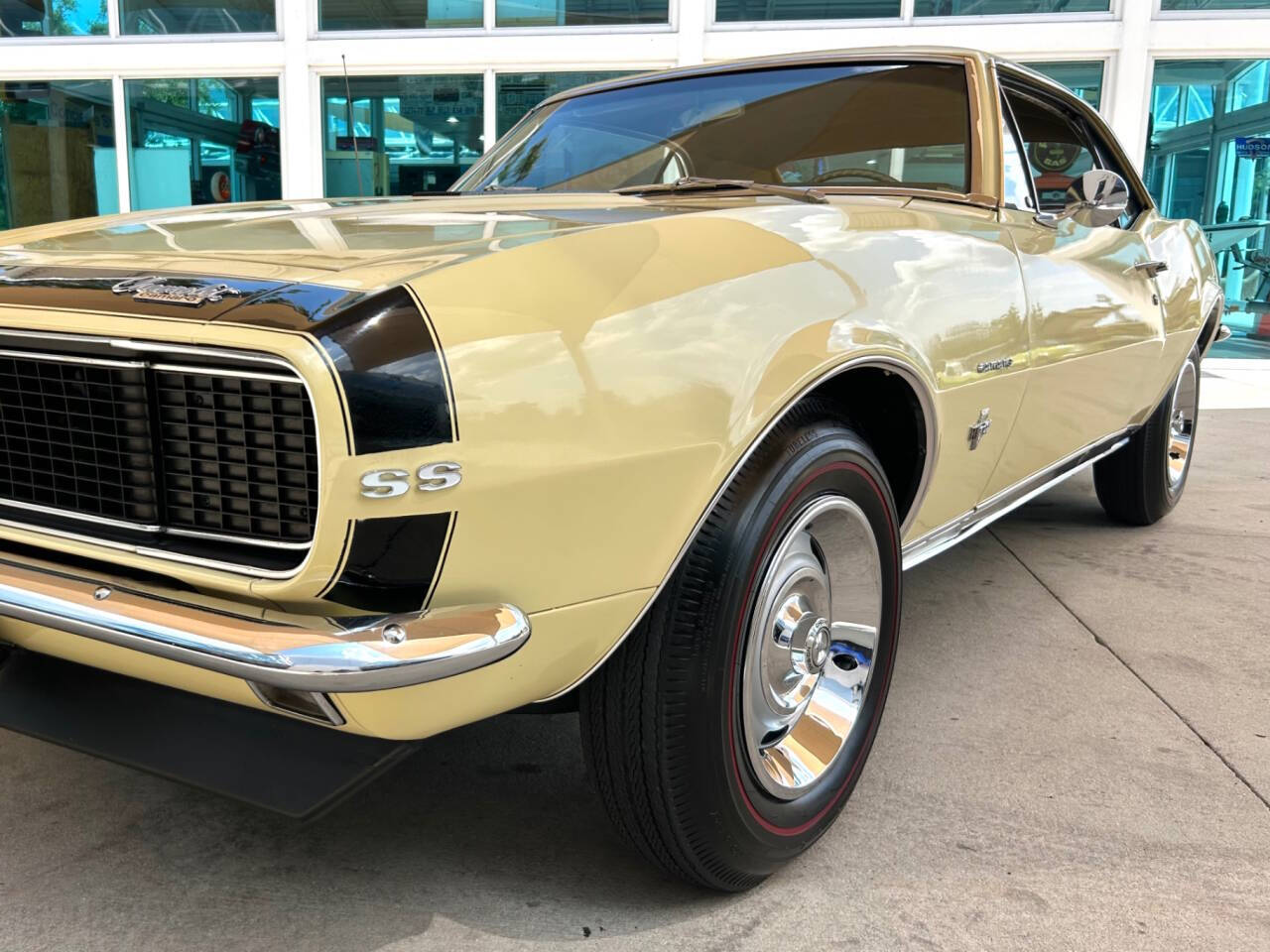 1967 Chevrolet Camaro 11