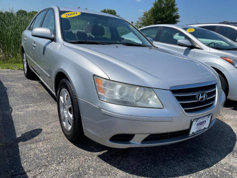 2009 Hyundai Sonata for sale at Alan Browne Chevy in Genoa IL