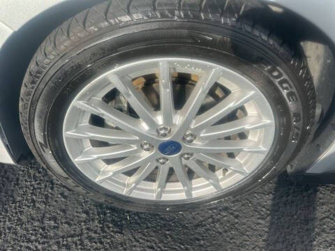 2015 Ford C-MAX Hybrid SE