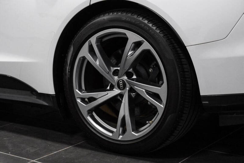 2022 Audi e-tron GT quattro Premium Plus