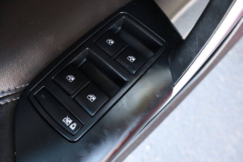 2012 Buick Regal Premium 1